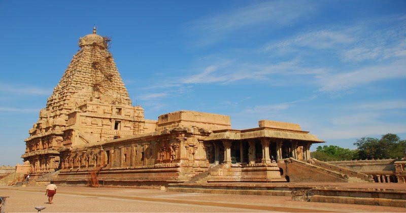 brihadeeswara temple mystery