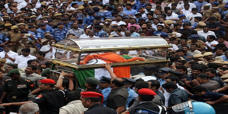 Jayalalithaa buried near mgr memorial