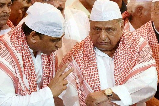 मुसलमान आरक्षण के सहारे अपनी नैय्या पार लगाने की कोशिश में उत्तर प्रदेश की समाजवादी सरकार।