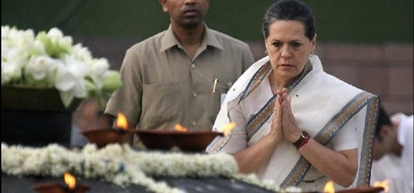 राजीव के साथ हमले में मारे गए परिवार को गांधी परिवार ने पहचानने से किया इंकार