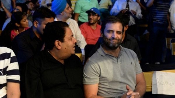 विजेंद्र का बॉक्सिंग मैच देखने आए राहुल गांधी का भीड़ ने जो हाल किया उसे पढ़ हंस पड़ेंगे आप- विडियो