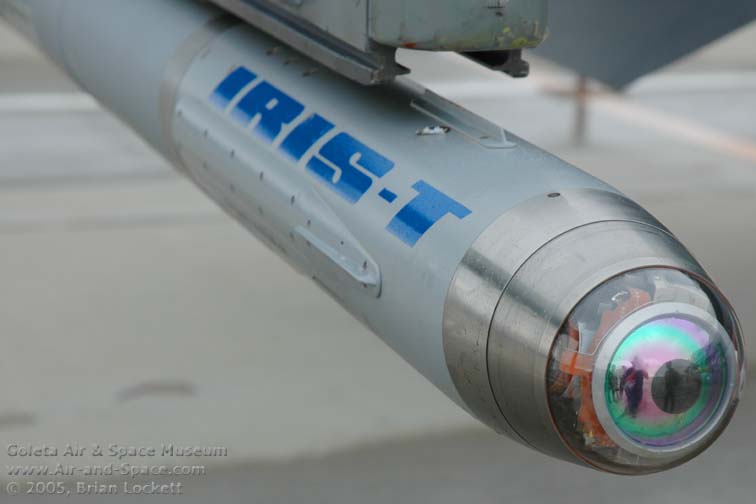 DSC_1056 IRIS-T missile right front seeker head l
