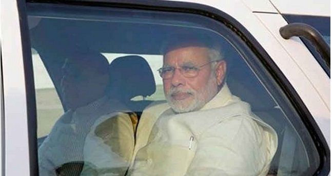 Narendra Modi Car traffic