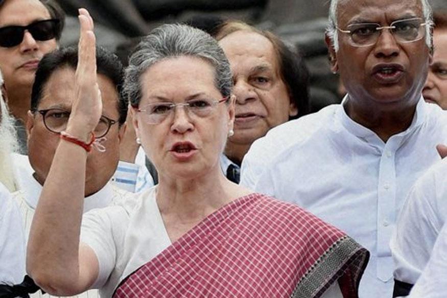 Sonia Gandhi attacked modi