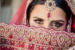 Here girl makes physical relation with many persons