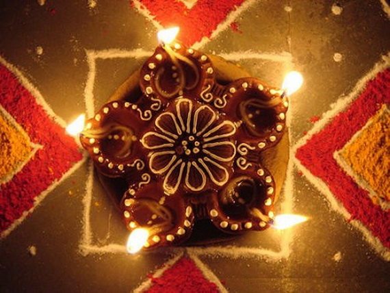 diwali-candles-newstrend-18-10-2016-2