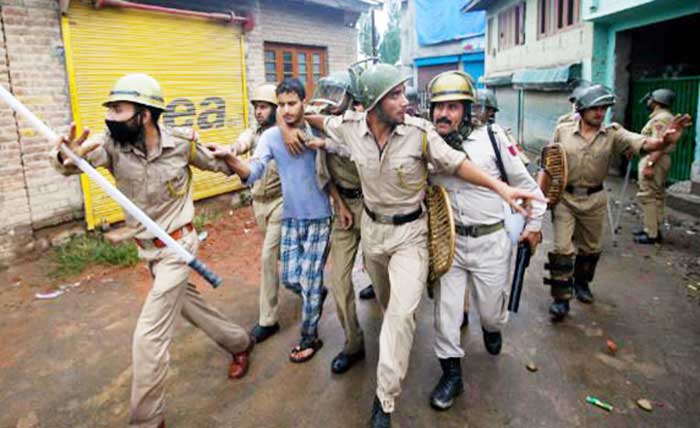 Indian Army adopted New Strategy for Stone pelters, see whats that