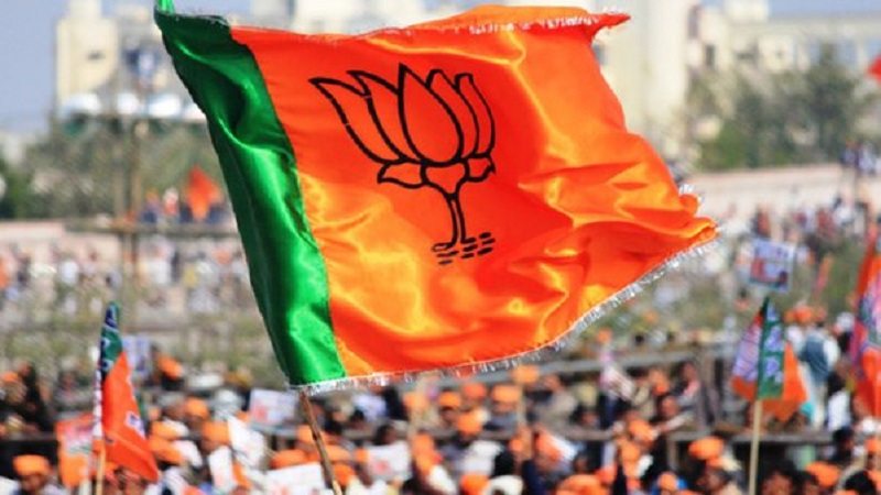 Up polls survey bjp get majority