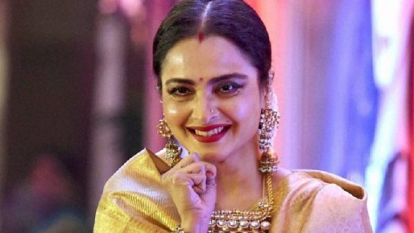 Rekha secretly married with sanjay dutt