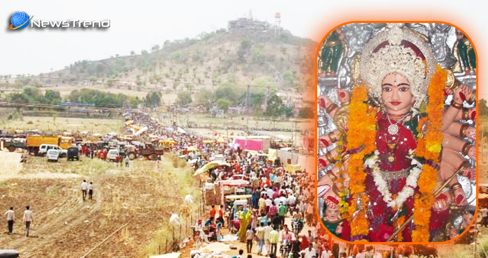 ऐसा मंदिर जहां सुबह कन्या, दिन में युवा और रात को वृद्धा नजर आती हैं देवी माँ