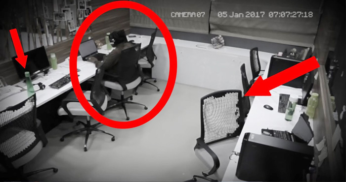 ऑफिस पर था भूत का साया, रात में अपने आप कुर्सी को इधर से उधर होता देख छूटे महिला के पसीने