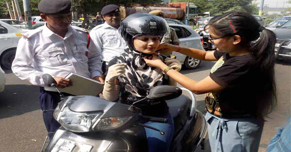 इन यातायात नियमों का उल्लंघन करने पर रद्द हो सकता है आपका ड्राइविंग लाइसेंस, आप को भी जरूर जान लेना चाहिए