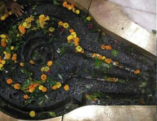 त्रयंबकेश्वर मंदिर 