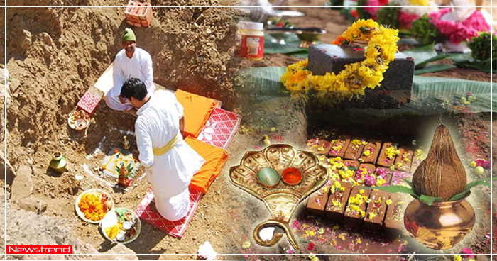 मकान की नींव भरते समय सर्प और कलश को गाड़ना क्यों माना जाता है शुभ? जानिए इसका महत्व