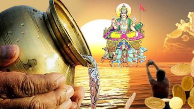 चांदी के बर्तन में ये ख़ास चीज मिलाकर सूर्यदेव को जल चढ़ाए, पैसा आना कभी नहीं रुकेगा