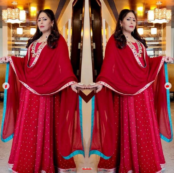 geeta kapur in red salwar suit