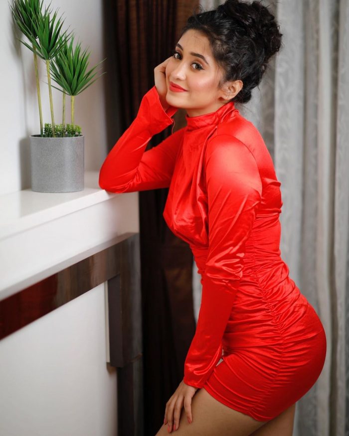 shivangi joshi