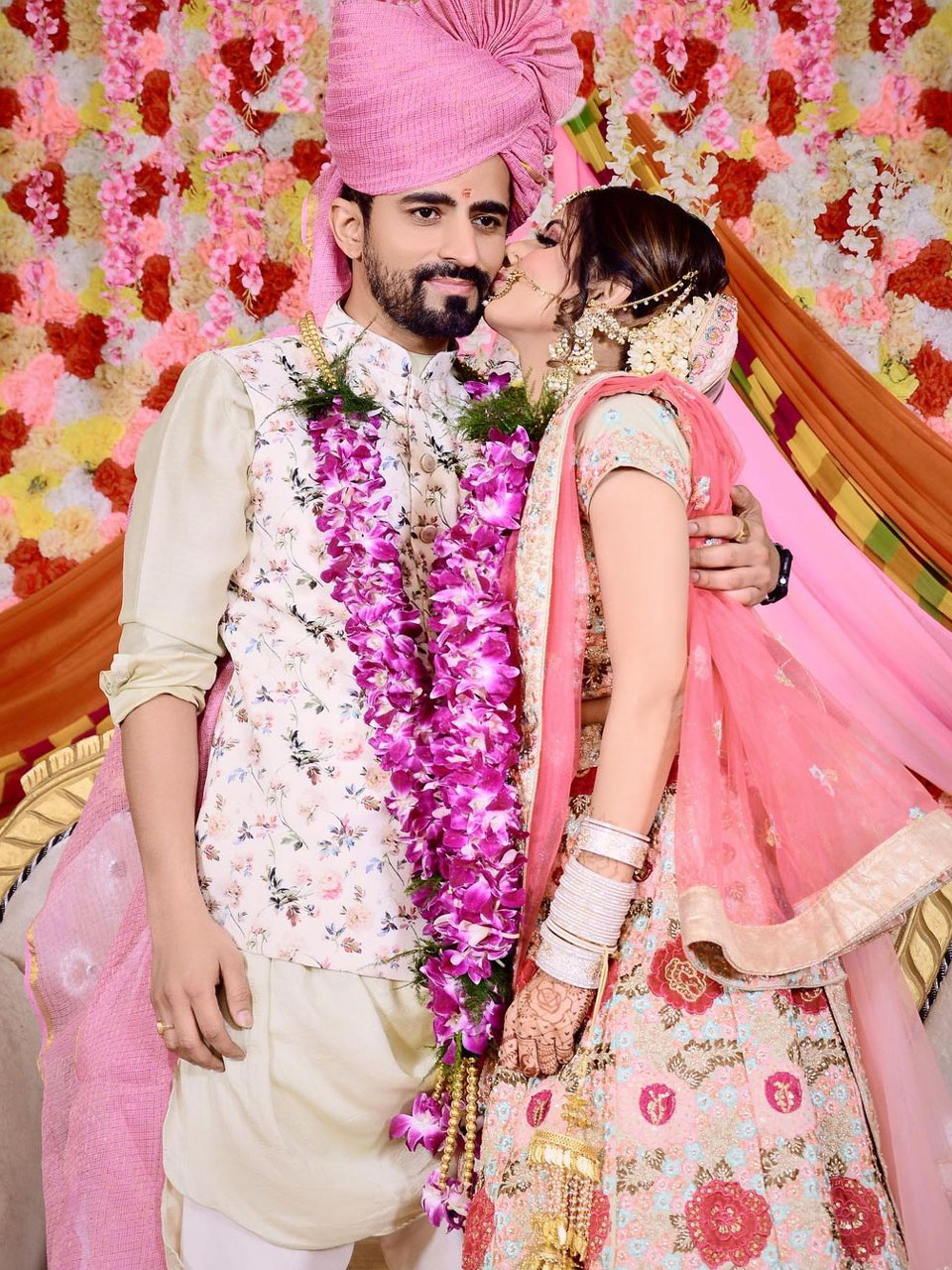 isha anand sharma marriage 