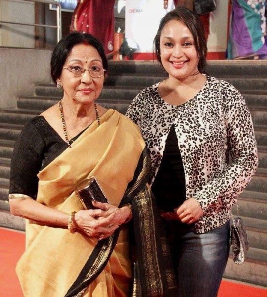 pratibha sinha with mother