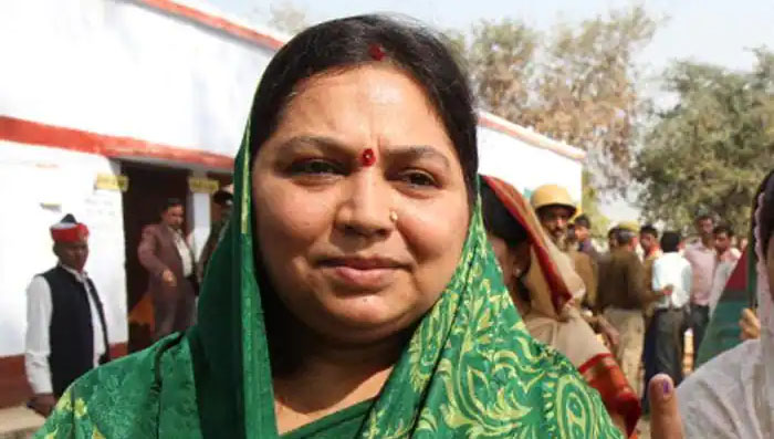 mulayam singh yadav sadhna gupta