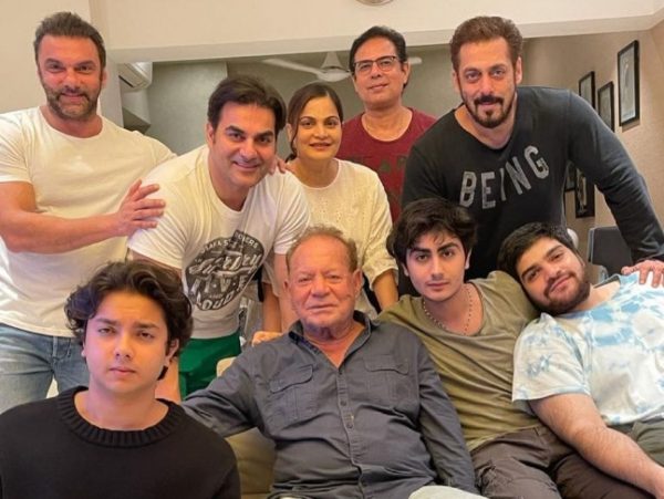 salim khan celebrate the fathers day 