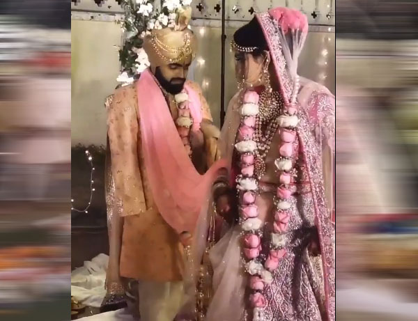 bride-did-7-phere-with-groom-with-no-hands