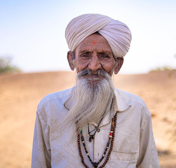 eighty-two-years-old-gatekeeper-opens-up-about-his-first-love-story