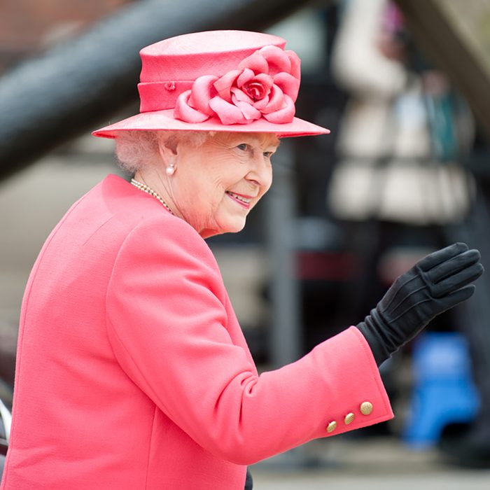 table-manners-in-royal-family-england