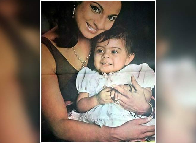 kajol childhood picture