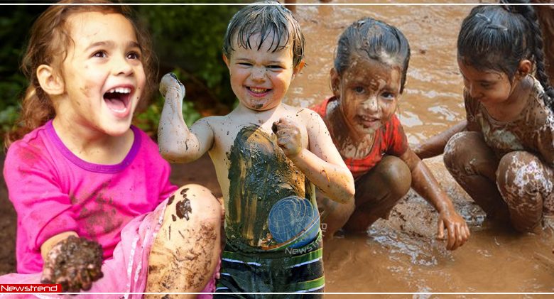 kids play with soil