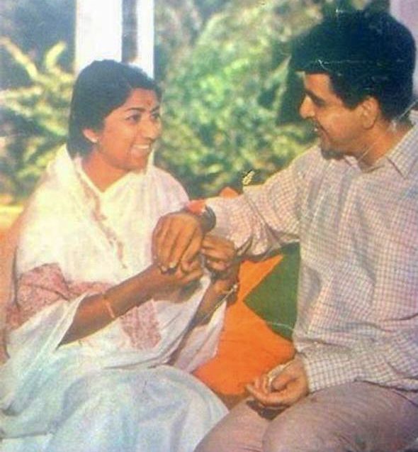 lata mangeshkar and dilip kumar