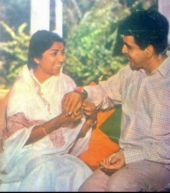 lata mangeshkar and dilip kumar