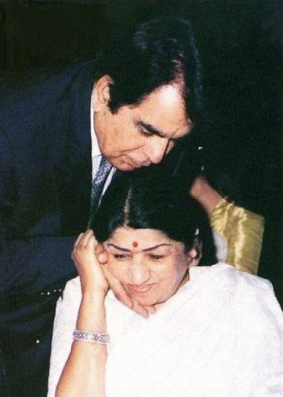 lata mangeshkar and dilip kumar