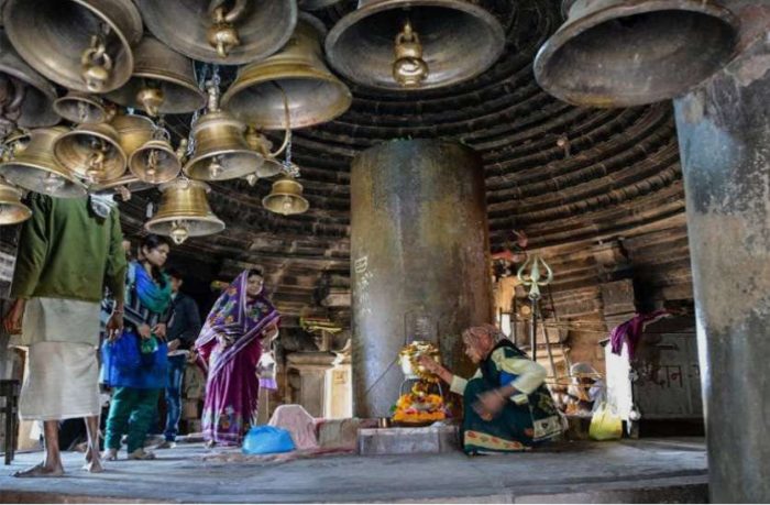 matangeshwar temple shivling