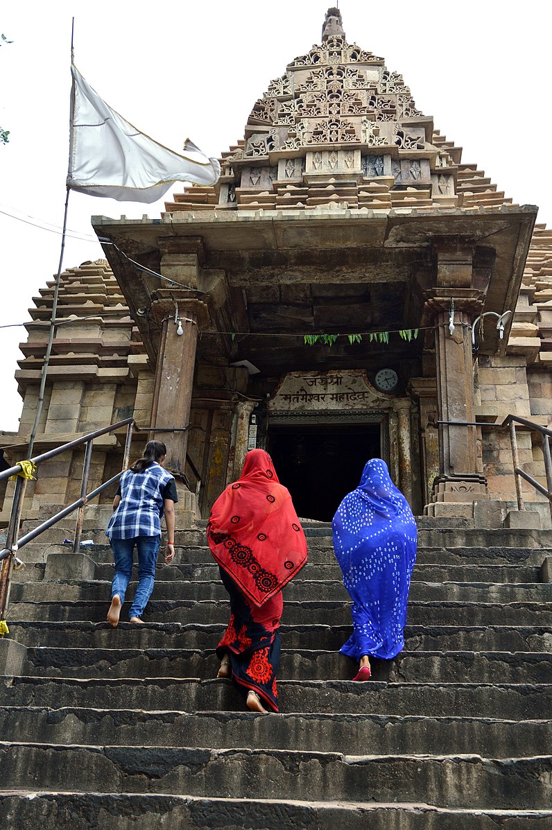 matangeshwar temple shivling