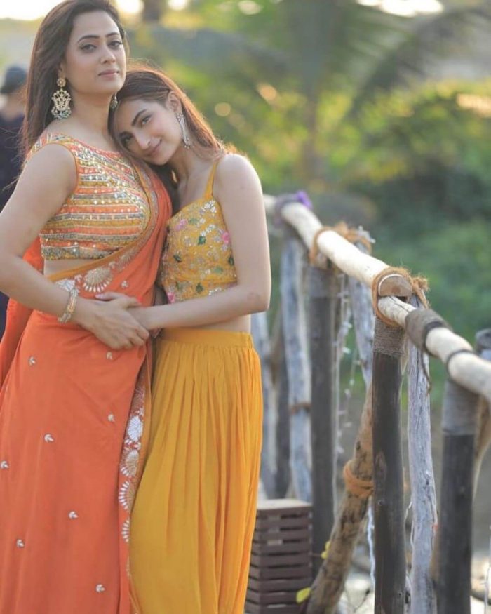 shweta-and-palak-tiwari