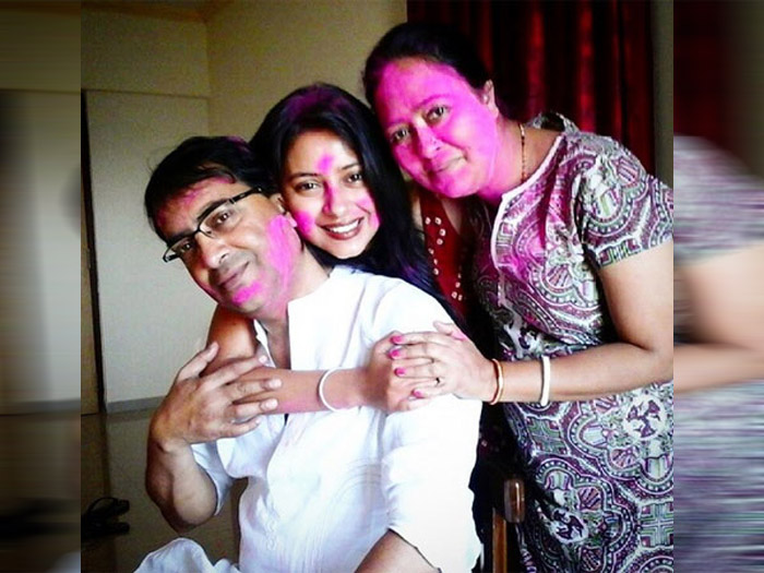 pratyusha banerjee parents 