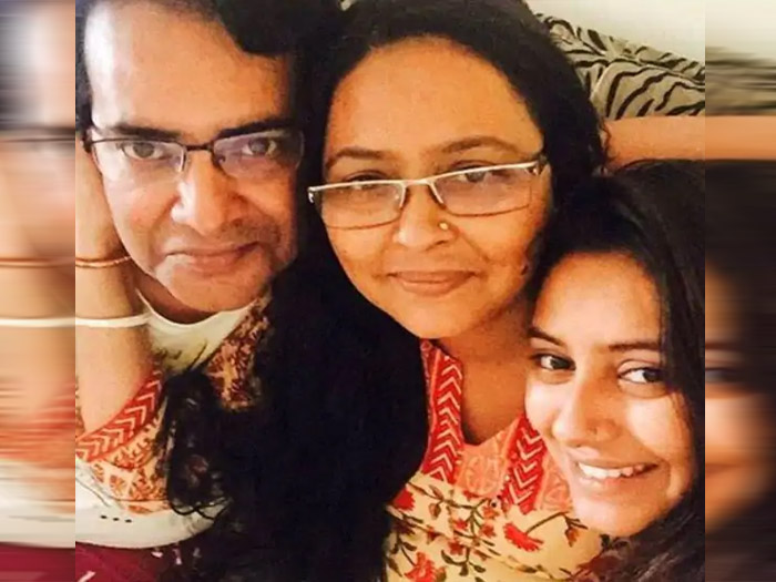 pratyusha banerjee parents 