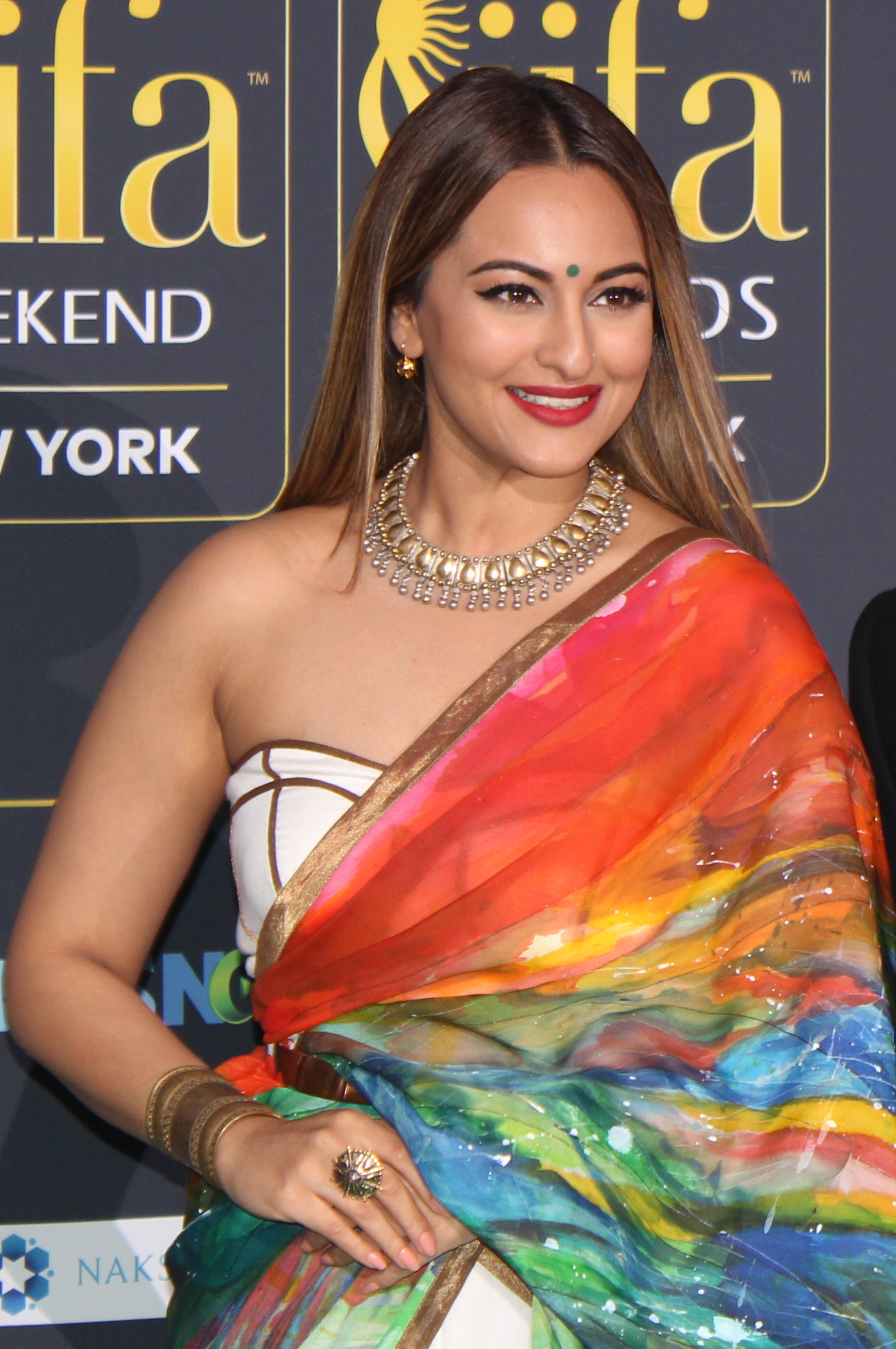 sonakshi sinha