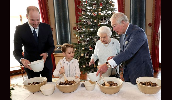 table-manners-in-royal-family-england