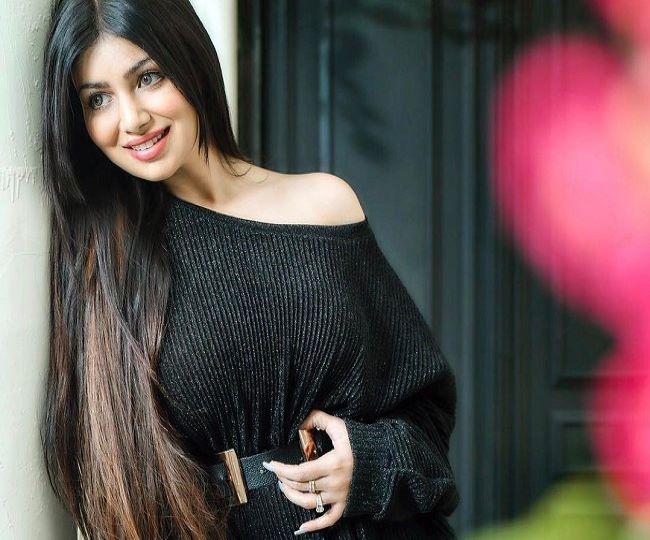 ayesha takia