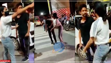 lucknow-young-woman-beat-cab-driver-on-the-road
