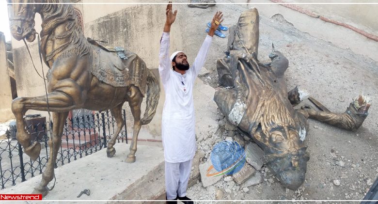 maharaja-ranjit-singh-statue-vandalised-i-lahore