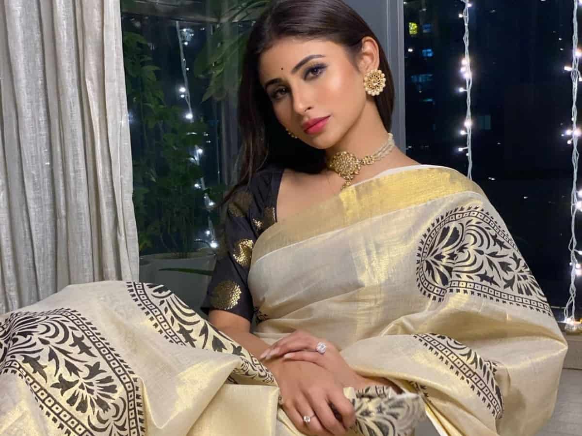 mouni roy