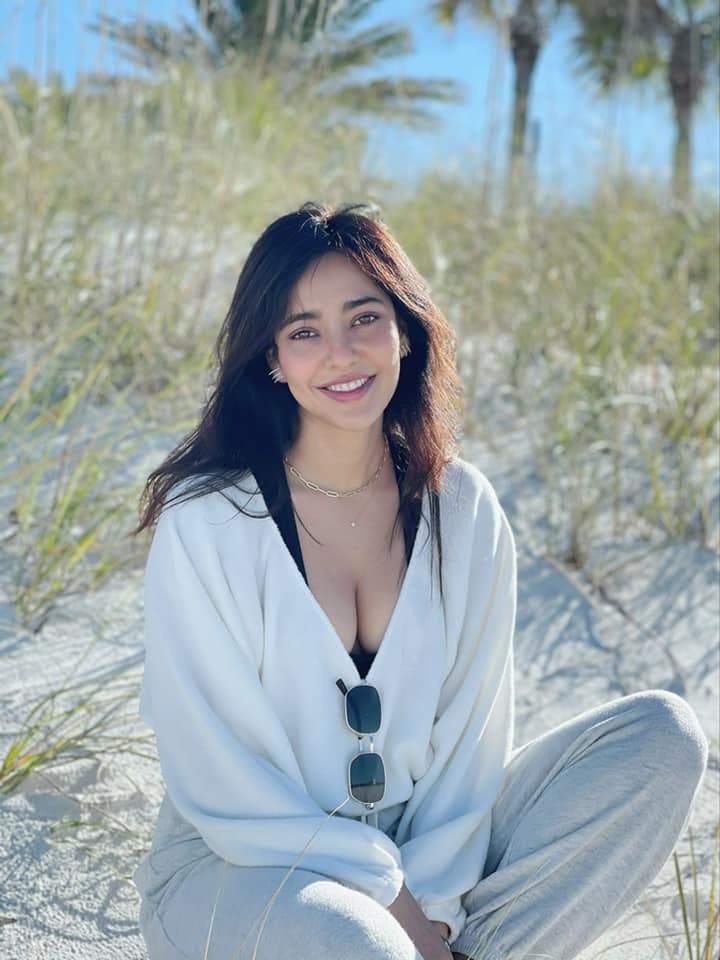 Neha Sharma 