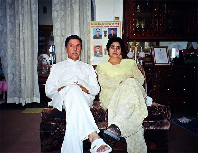 vikram batra parents