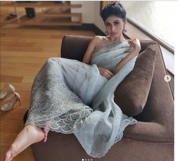 Mouni Roy 