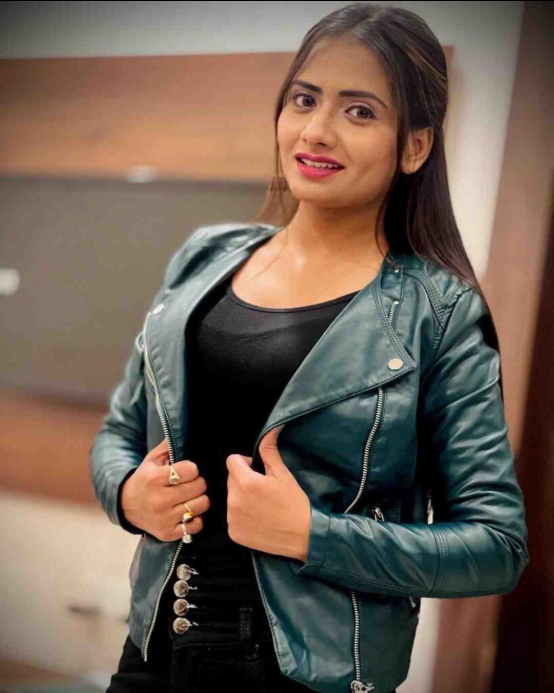 Ruchika Gangid Singer