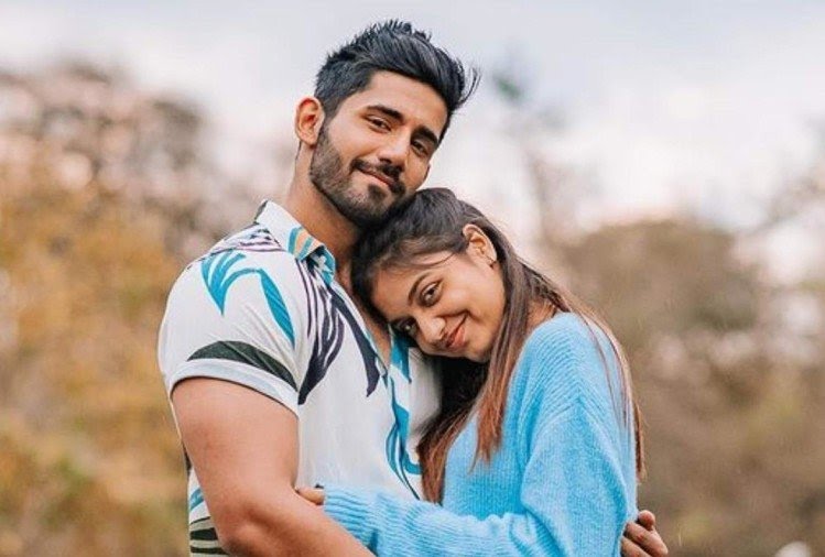 divya_agarwal
