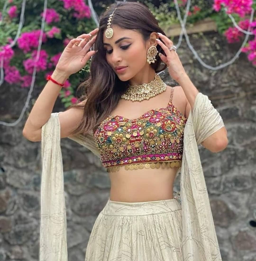 mouni roy